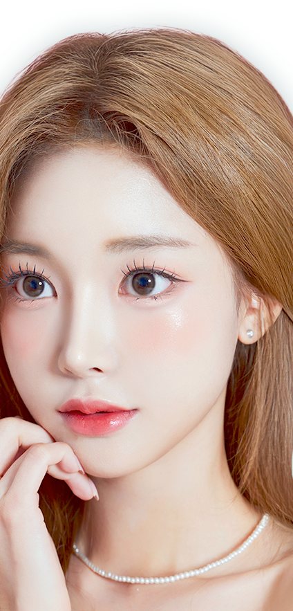 턱에 손을 댄 모델 얼굴